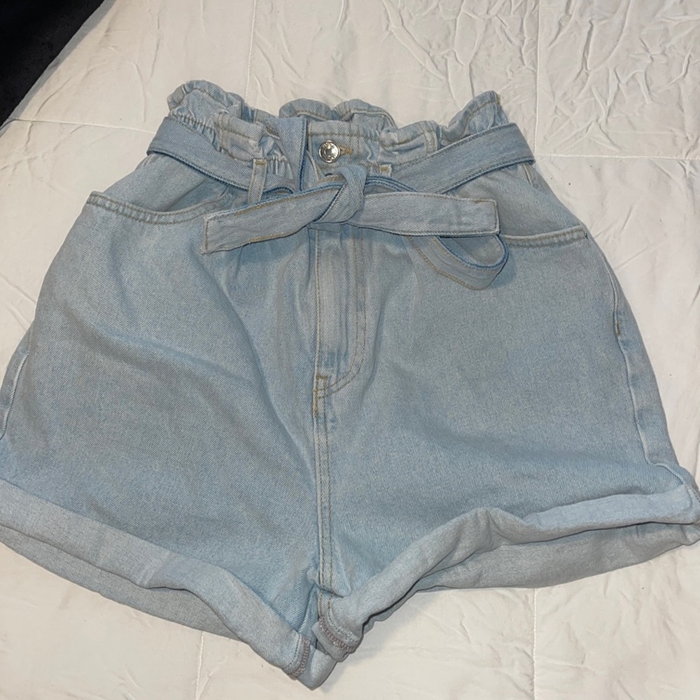 New Look Women’s Size 6 High Waisted Paperbag Shorts - Light Blue